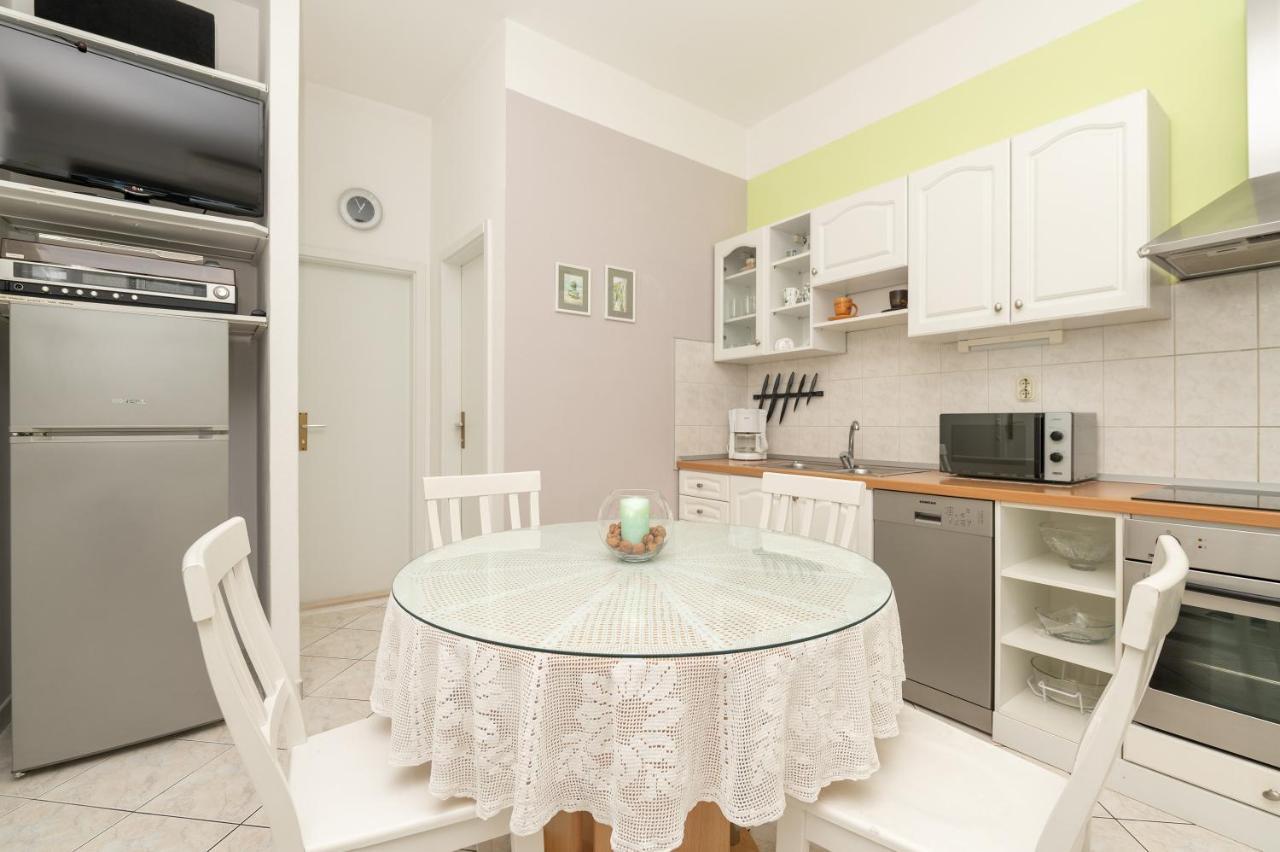 Apartments Talija ドラスニセ エクステリア 写真